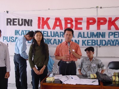 ��w���́A�����ŉ҂����H���|�[�g���i